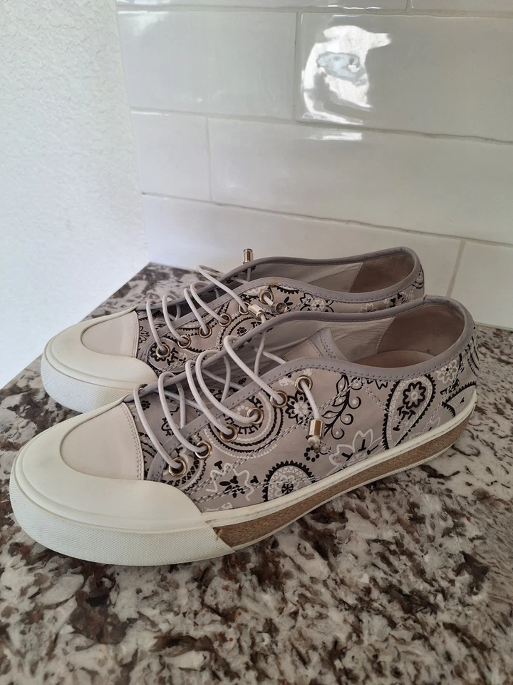 Zapatillas Tod's de cuero gris y blanco talla 40/9,5 EE. UU. Foto 4 de 4