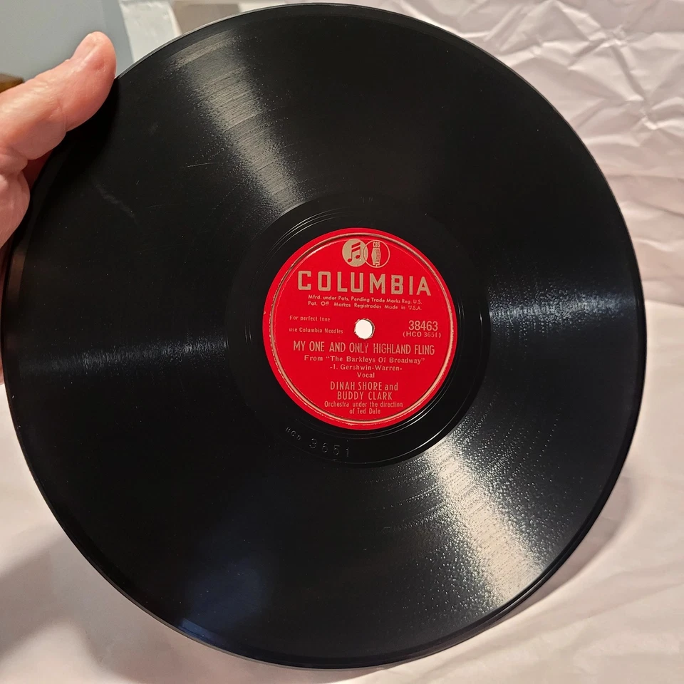 HEAR👂Dinah Shore & Buddy Clark Baby It's Cold Outside Christmas Columbia 78 RPM - Image 4 of 4