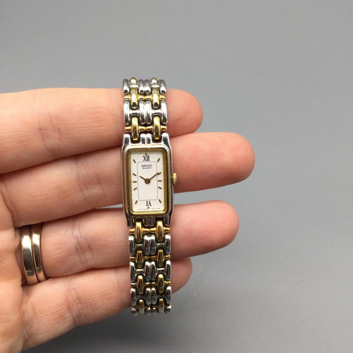 Vintage Seiko Womens Watch 13mm Two Tone Stainless 2E20-5560 New