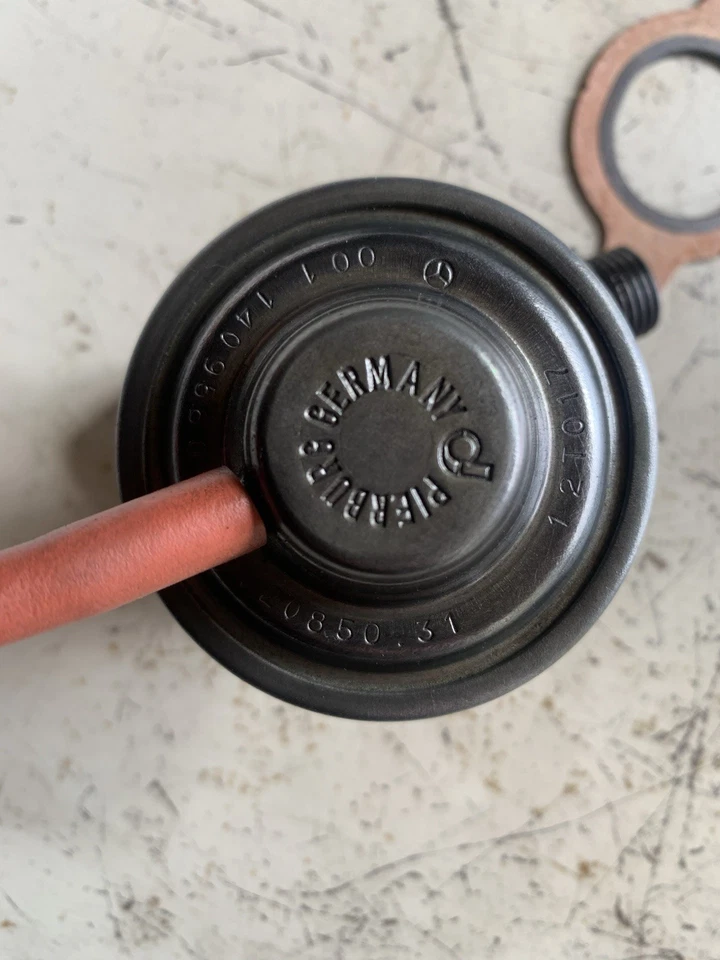 Válvula Mercedes M103 M104 190E 300E 300TE 300SL E320 EGR Original MB Parte Como Nueva Foto 2 de 4