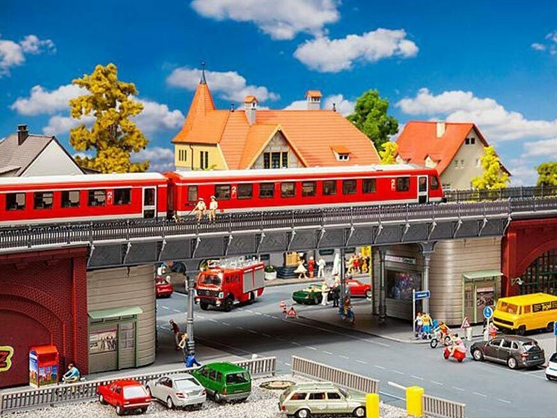 Pont urbain de RER FALLER 120581 pour circuit ferroviaire miniature HO 1/87 en plastique
