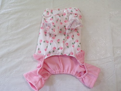 dog pet pajamas, pink roses, ruffled waist, Small *(read details ) - Picture 4 of 5