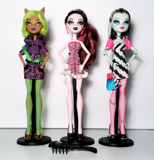 2011 monster high dolls