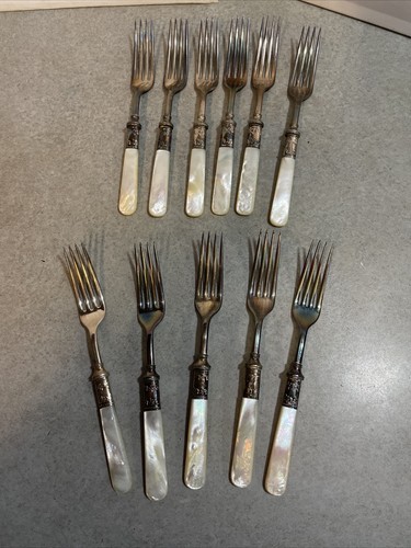 30 Universal Landers Frary & Clark Sterling/Mother Of Pearl handled flatware - Picture 9 of 13