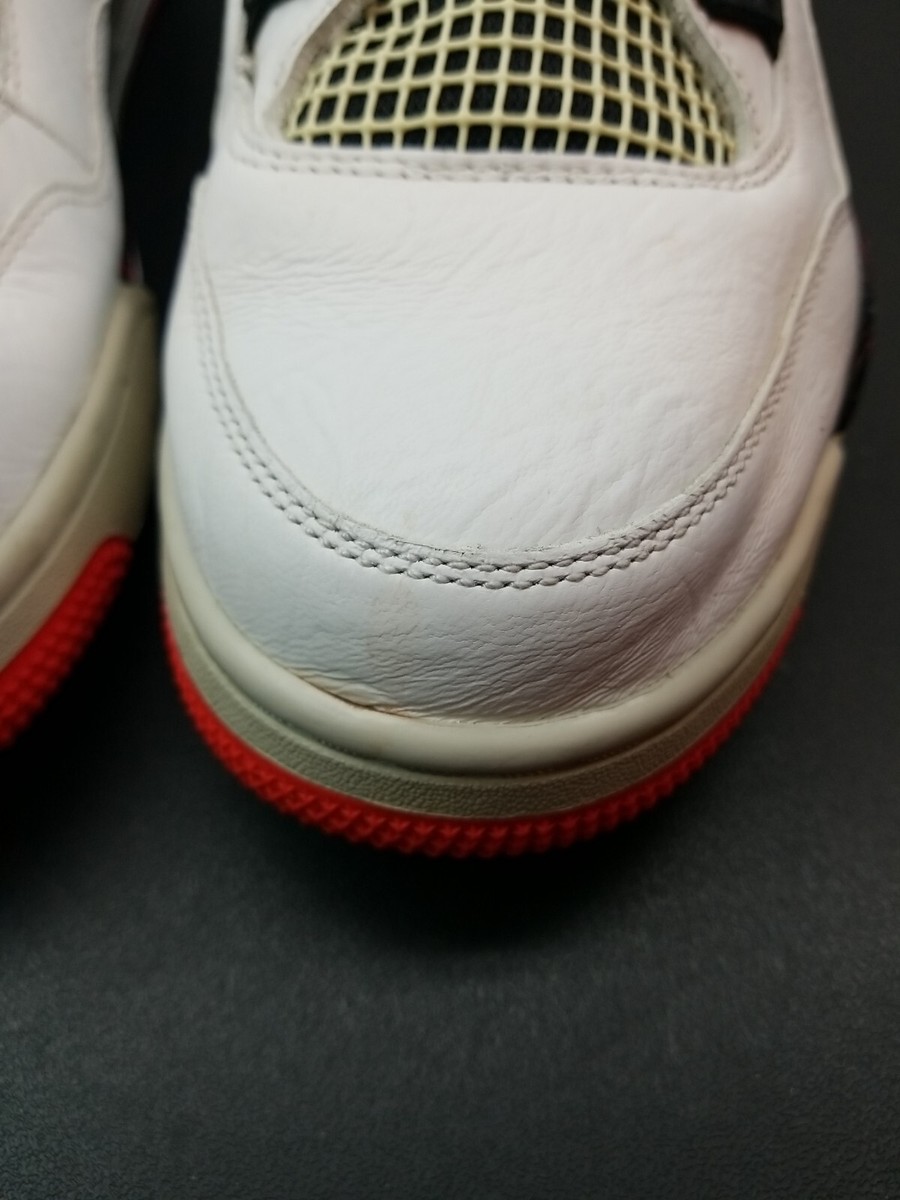 PER-OWNED NO OG BOX!! NO BOX!! B-GRADE.  Air Jordan 4 Retro \