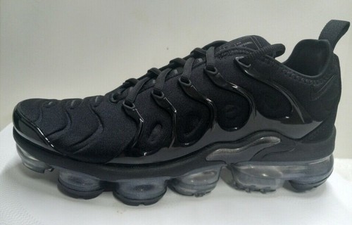 black vapormax plus size 7.5