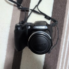 Fujifilm FinePix S5700 Digital Camera Good Condition Minor Scratches