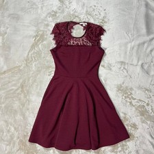 Mi ami Women's Burgundy Lace Fit & Flare Dress Small