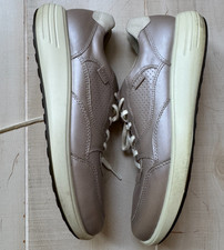 Ecco leather lace up runner sneaker shoes rose metallic women's Size 10 41 EUC