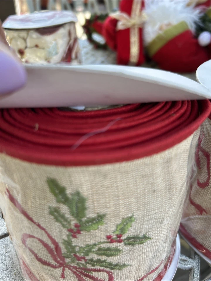 Cinta de Navidad vintage marrón claro y rojo bordada de 4" con cable. Foto 2 de 3