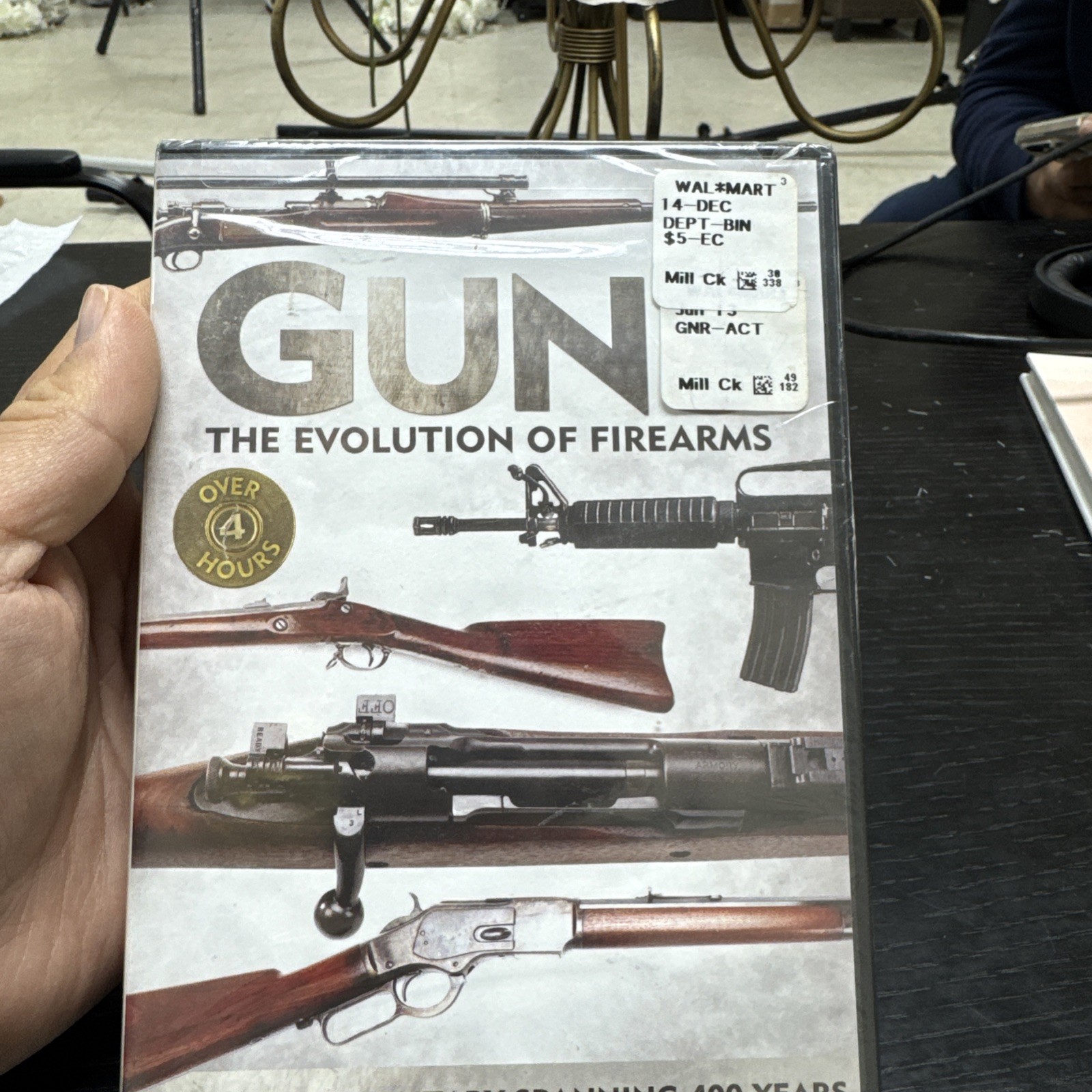 Guns: the Evolution of Firearms (DVD, 2012)