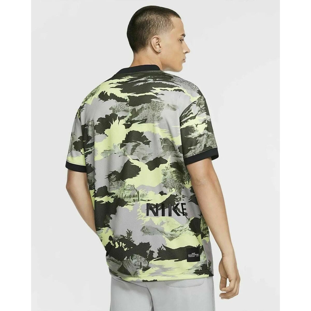 Nike Sportswear Short-Sleeve Hype Hike Camo Top Size Medium Nike Sportswear Short-Sleeve Hype Hike Camo Top Size Medium