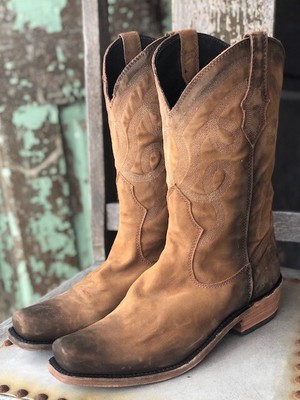 narrow square toe boots