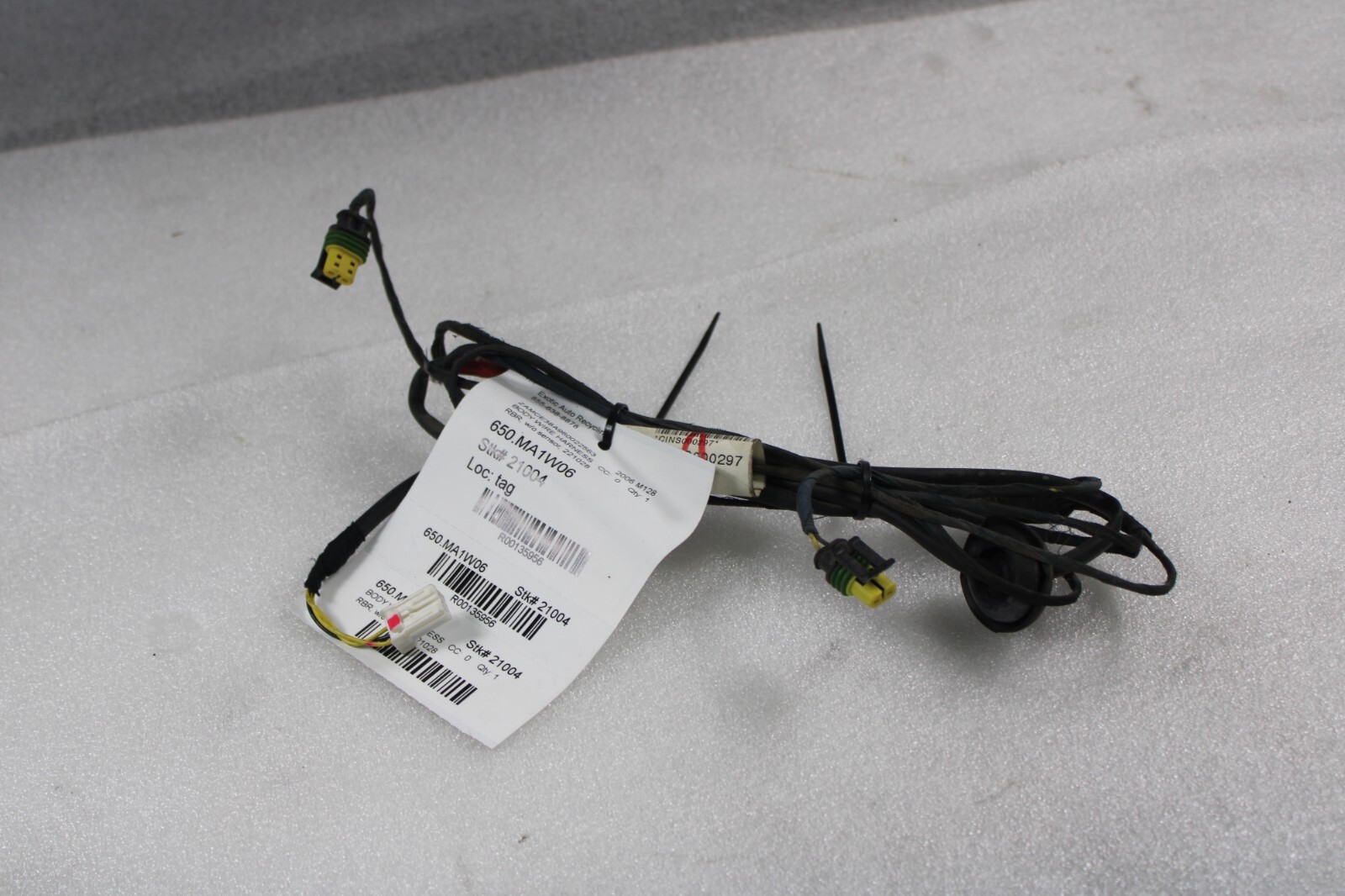 Maserati M128 Coupe,Spyder, Rear Bumper Wire Harness, Used, P/N 200510, 221028