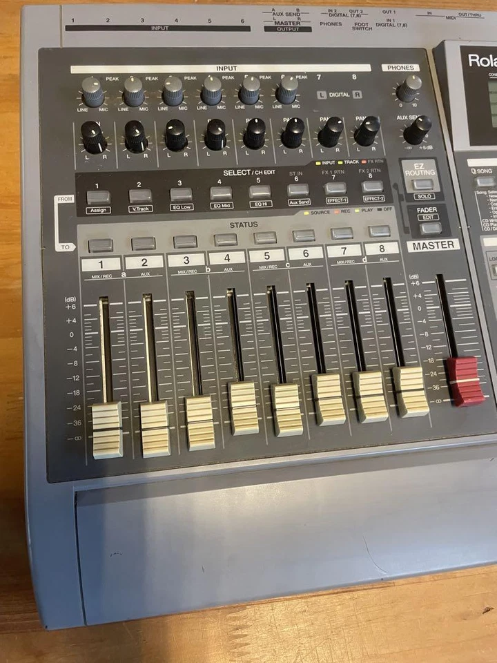 Roland VS-880EX Multi-Track Recorder AC100V - Image 2 of 4