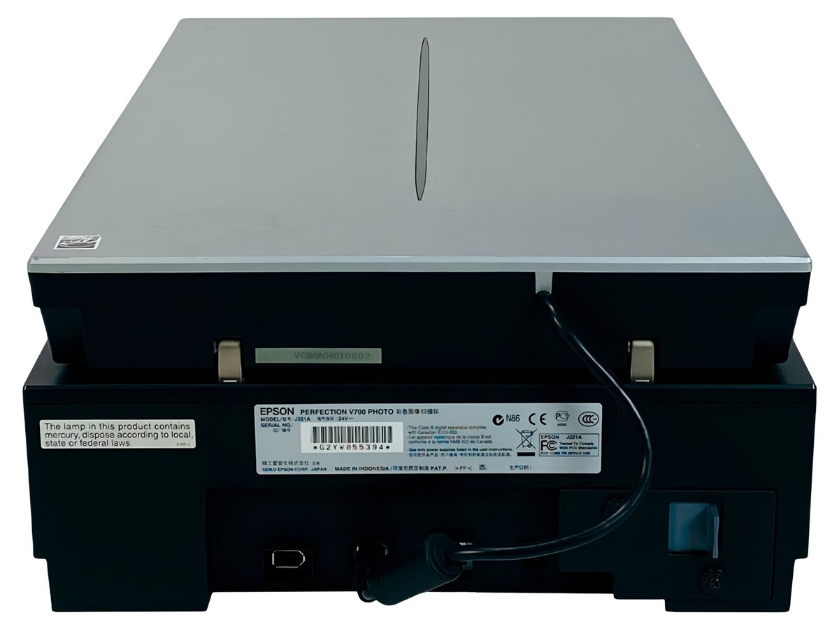 Epson Perfection V700 Photo Color Flatbed Dual Lens Scanner Epson Perfection V700 Photo Color Flatbed Dual Lens Scanner