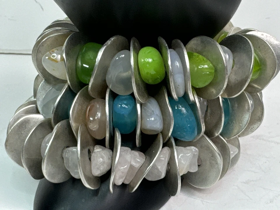 Juego de 3 brazaletes artesanales de disco de metal elástico de cuarzo de vidrio modernista ¡pesados fabulosos! Foto 2 de 4