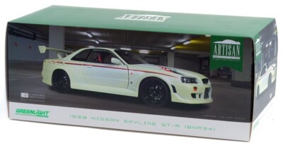 GREENLIGHT - NISSAN Skyline GT-R (R34) 1999 pearl white - 1/18