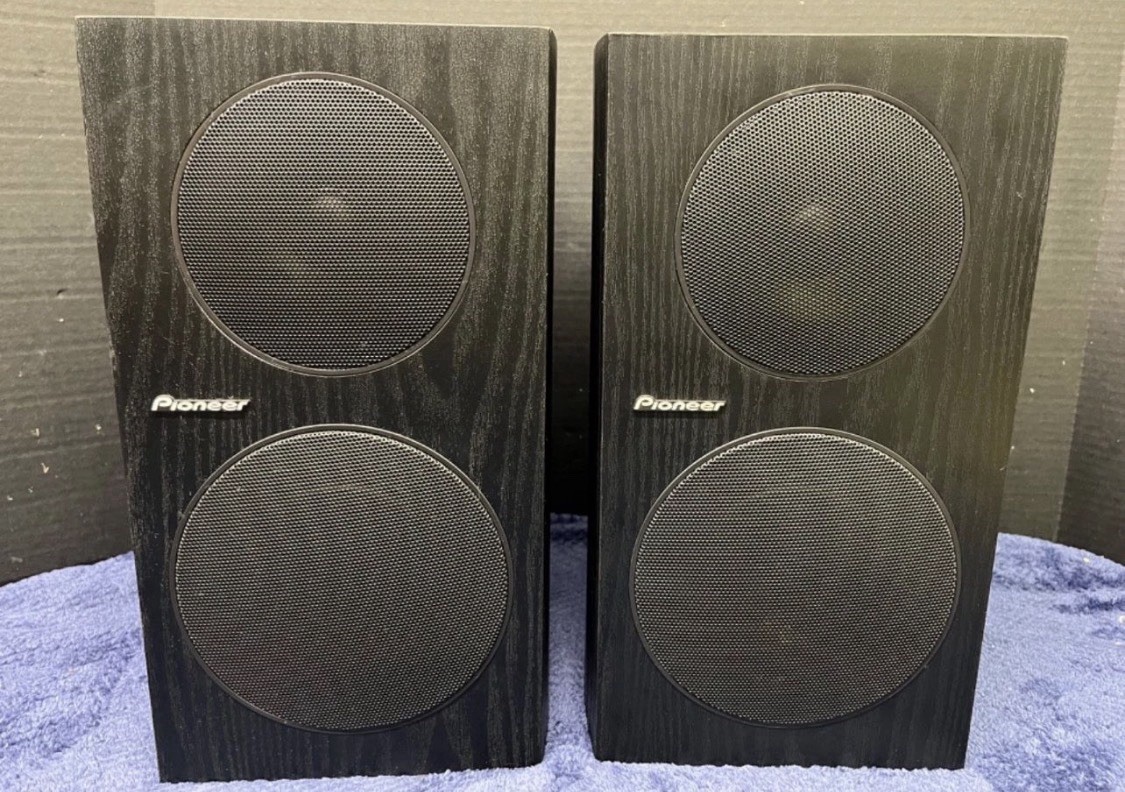 Pioneer SP-BS21-LR Bookshelf Speakers HiFi Stereo Andrew Jones Home Audio Black