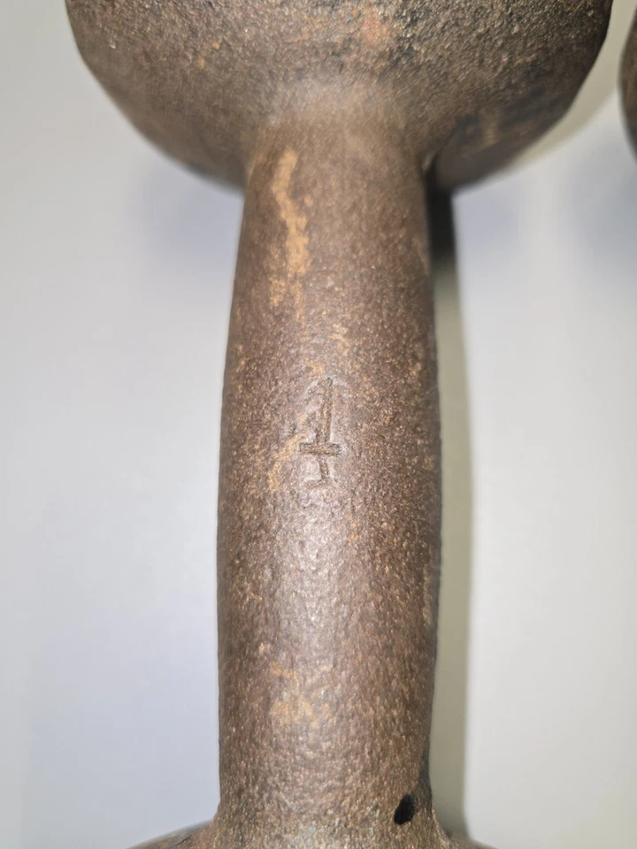 De colección York 10 lb Mancuernas Hierro Fundido Bollo Mancuernas EE. UU. Levantamiento de Pesas Par Raro Foto 4 de 4