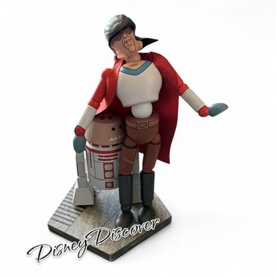 Disney Parks Star Wars Galaxys Edge Wooden Posable Toy Figure Hondo Ohnaka R5-P8