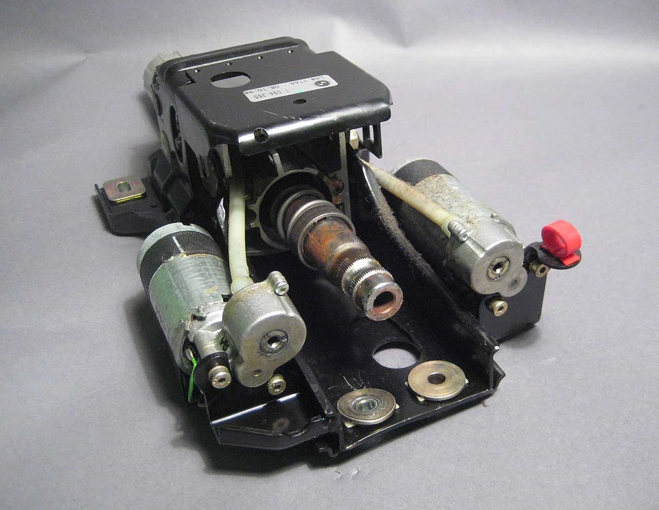 Электрическая регулируемая рулевая колонка BMW в сборе с двигателями 1995-2003 E39 E38 Z8 б/у - Изображение 3 из 3