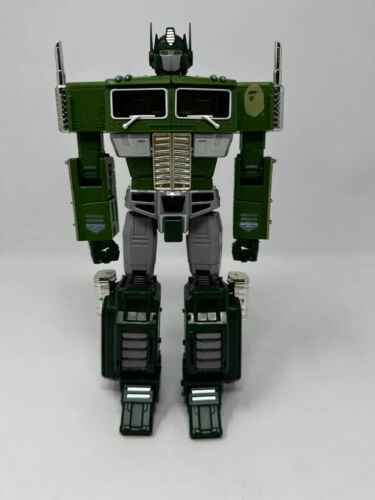 Takara Tomy Transformers Masterpiece MP-10A Optimus Prime Bape ver. Japan ver. - Picture 4 of 9