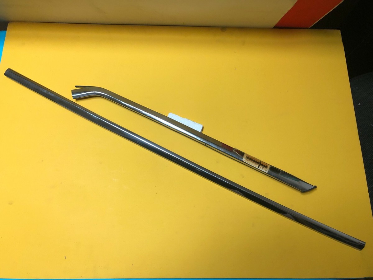df011 立体 オーナーメント カッティングダイ Datsun Nissan Cedric 430 Front Right drip Moulding Trim 76812