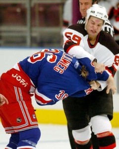 rangers devils fight