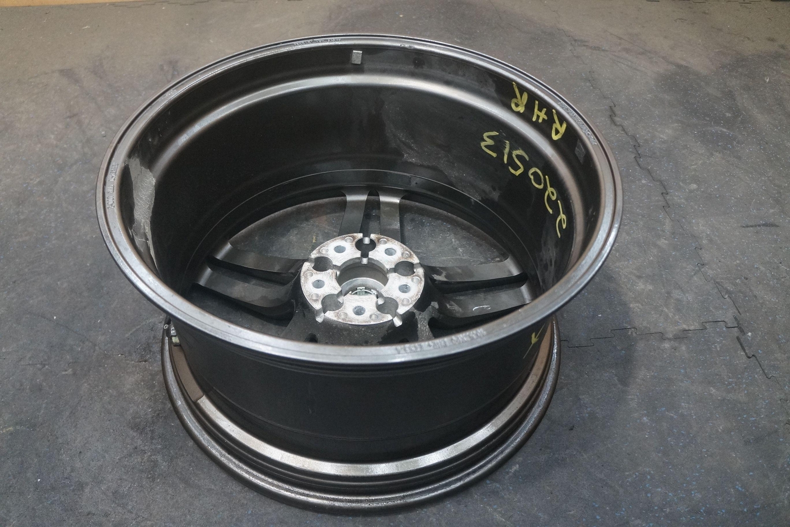 Rear 20X10.5 Inch Forged Wheel Rim 280506 OEM Ferrari FF 2014 *Bent*