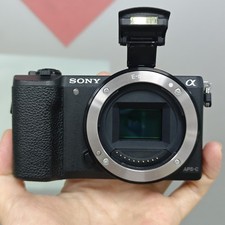 Sony Alpha A5100 24.3MP Mirrorless Digital Camera Body Only BLack- 95 New
