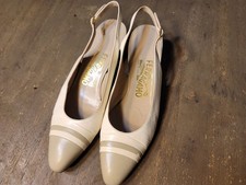 Vintage 90s Salvatore Ferragamo Bone Ivory White Heel Shoes Italy Leather