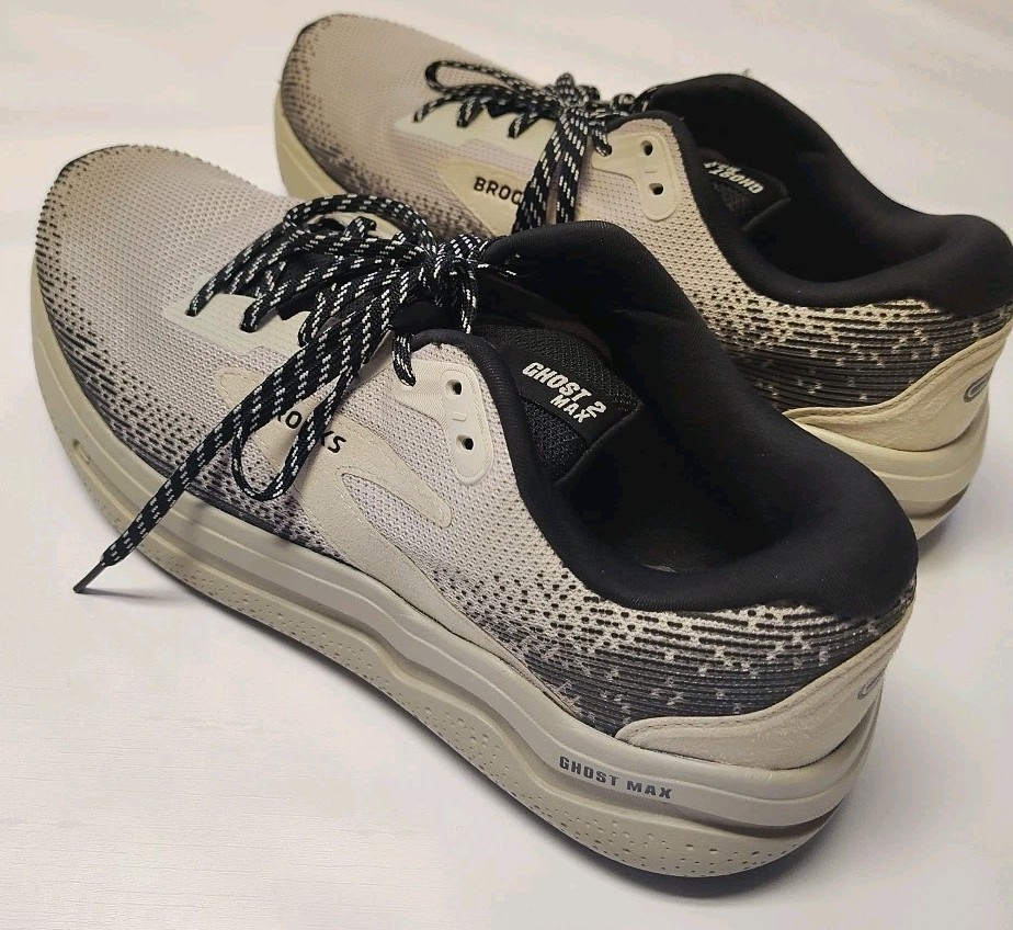 Brooks Ghost Max 2 Men’s Pelican / Black Running Shoes Size 10.5 View 2