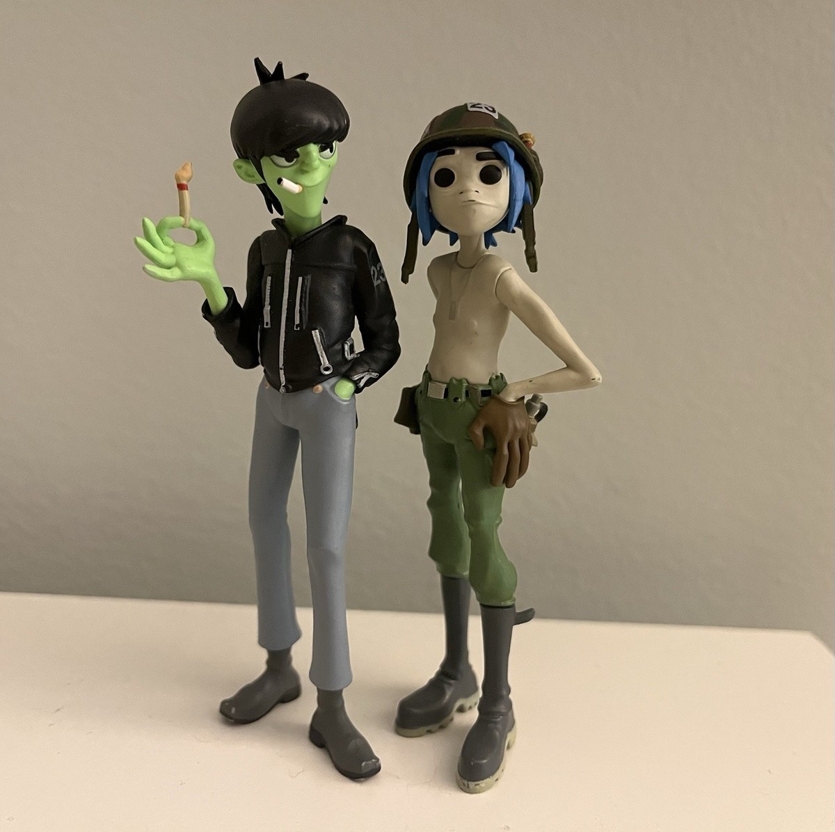 Gorillaz 2D フィギュア カモフラージュパーカー Superplastic X Gorillaz Mini Series Blind Box Dirty Harry 2D and