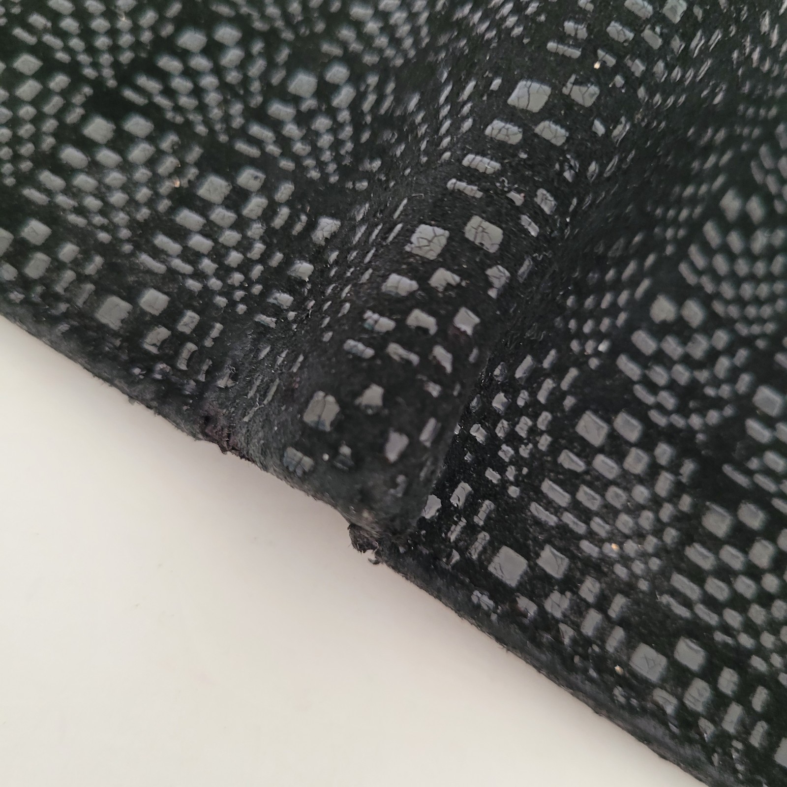 Inden-Ya Mens Bifold Wallet Black Leather Card Bill Coin Holder Compact Glam 