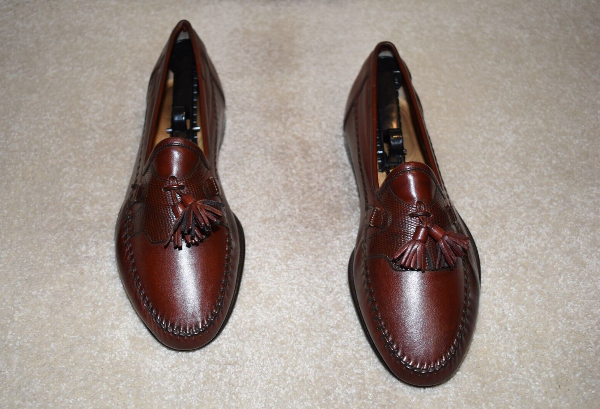 GORGEOUS SANTONI 