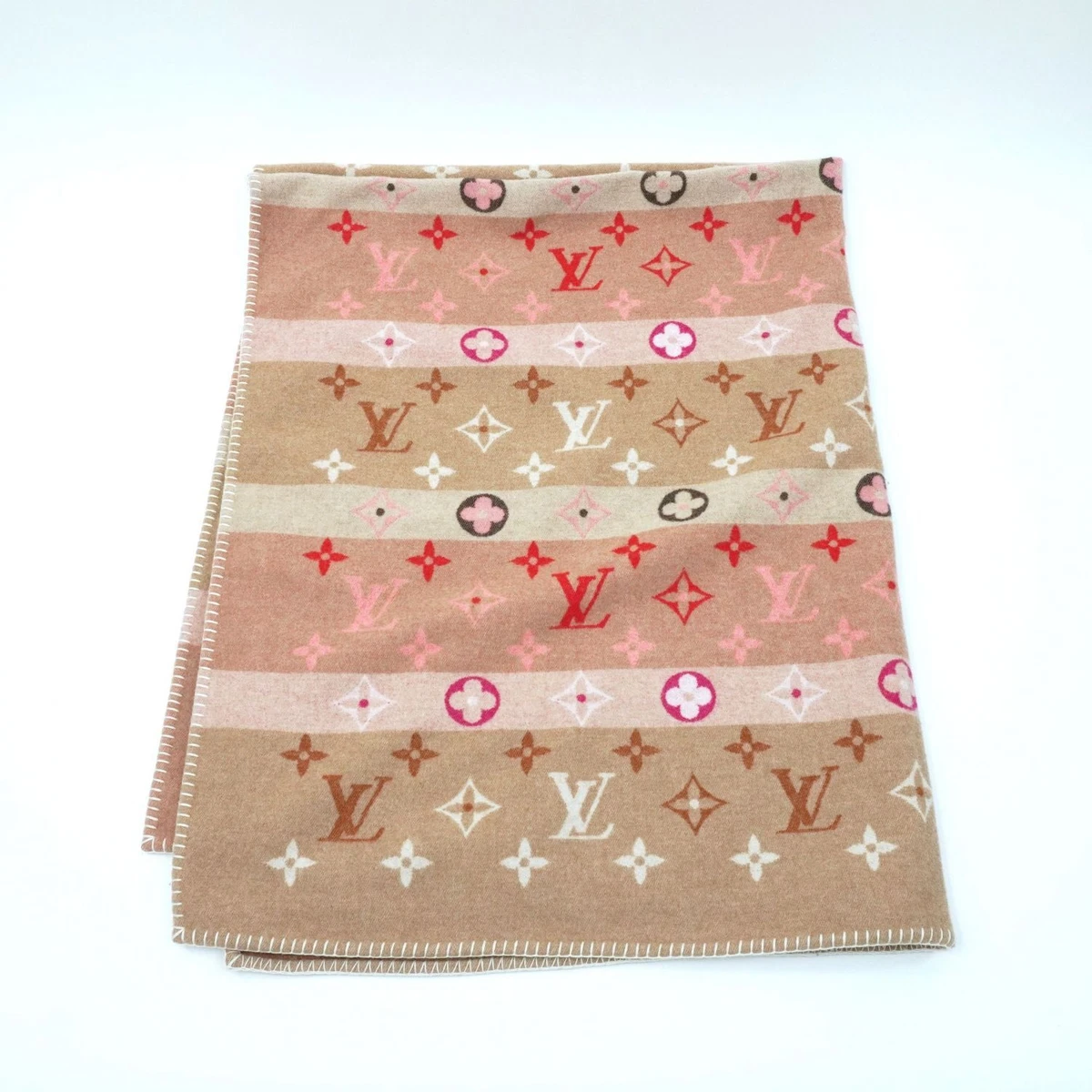 LOUIS VUITTON Blanket Prède Monogram Colore M77314 Pink Wool