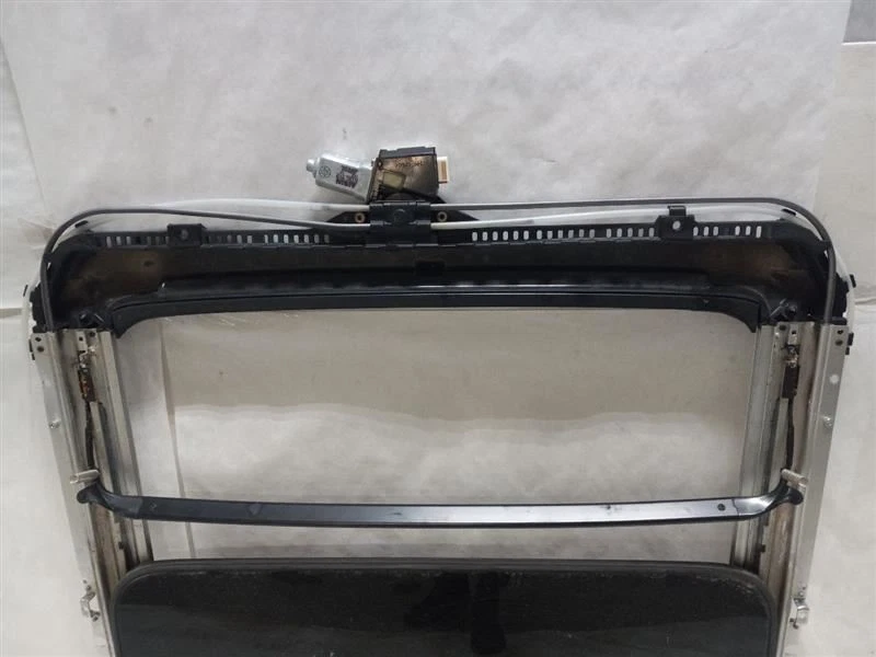 MONTAJE PANEL TECHO CORREDIZO SE ADAPTA A LEXUS ES330 2004 Foto 2 de 4