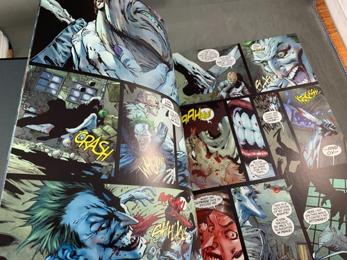 DC Comics The Legend of Batman Volume 4 Faces of Death - Hardback (N) - Picture 8 of 8