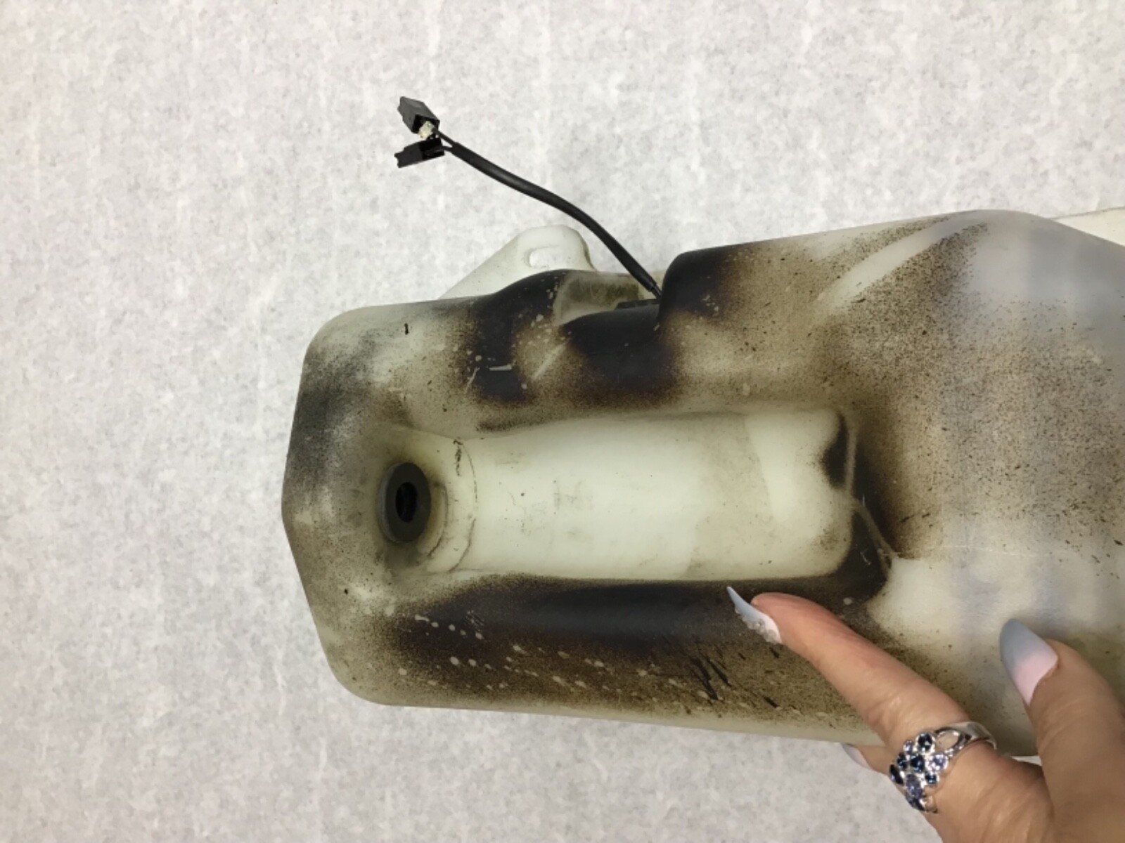Rolls Royce Bentley Silver Spirit Spur Windshield Washer Tank1981-1989 PUM11596 