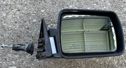 Jeep Cherokee XJ 84-96, 86-92 Comanche MJ RH Passenger Side Mirror Assembly