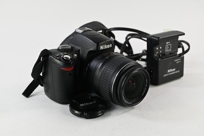 Nikon D40 6.1MP Digital SLR Camera + AF-S 18-55mm 3.5-5.6 G ED II