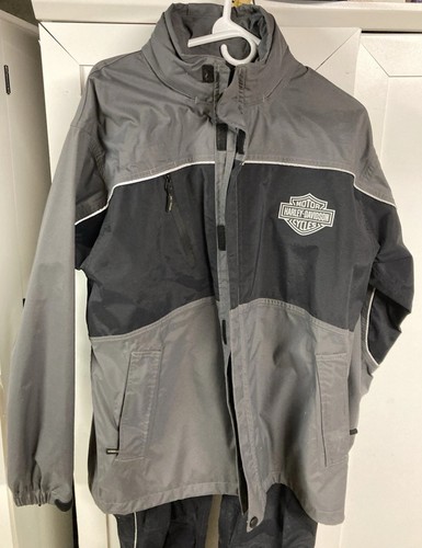 Harley Davidson, Riding Gear, Men’s Rain Suit, Size Large, Nylon/Polyester, GC.