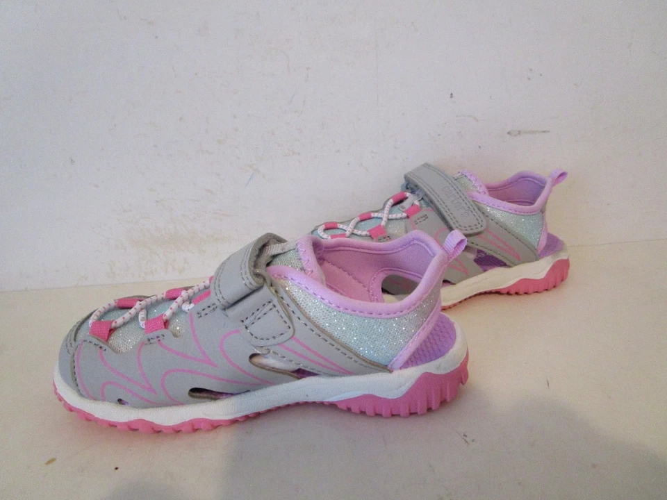 Sandalias deportivas de gancho y bucle multicolor talla 9 M Carters Kwando para niñas pequeñas Foto 3 de 4