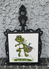 Vintage 1976 Suzy Spafford Suzy's Zoo Get Up and Go Frog Signed Tile Trivet