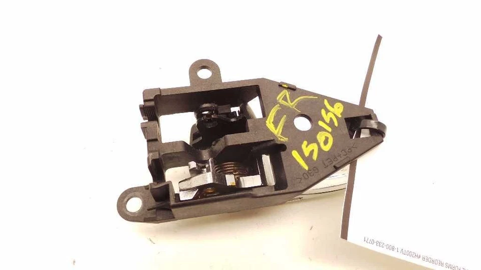 2000 TOYOTA CELICA GT DRIVER SIDE FRONT INTERIOR DOOR HANDLE - Image 4 of 4