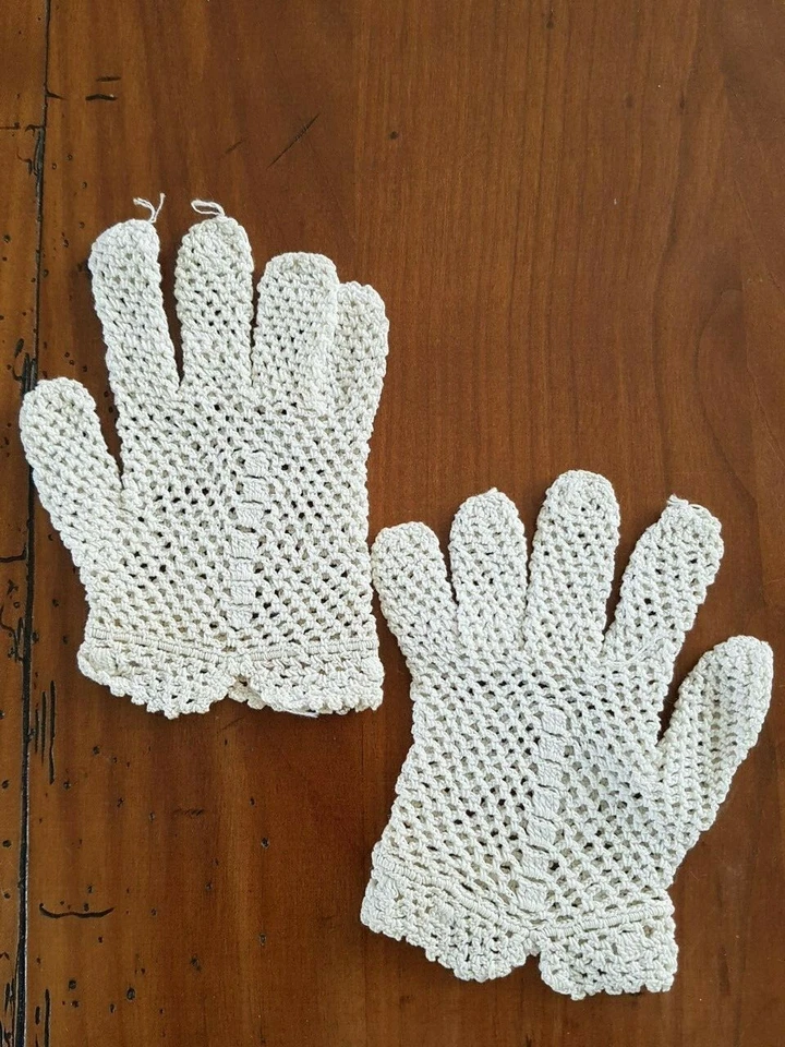 2 paires gants enfant tricot et dentelle vintage années 1960 - mariage - Photo 2/4