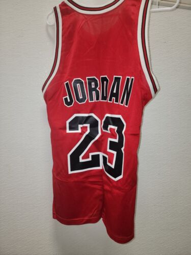 Vintage Champion Michael Jordan Jersey Chicago Bulls #23 NBA Size 40 M - Picture 1 of 4