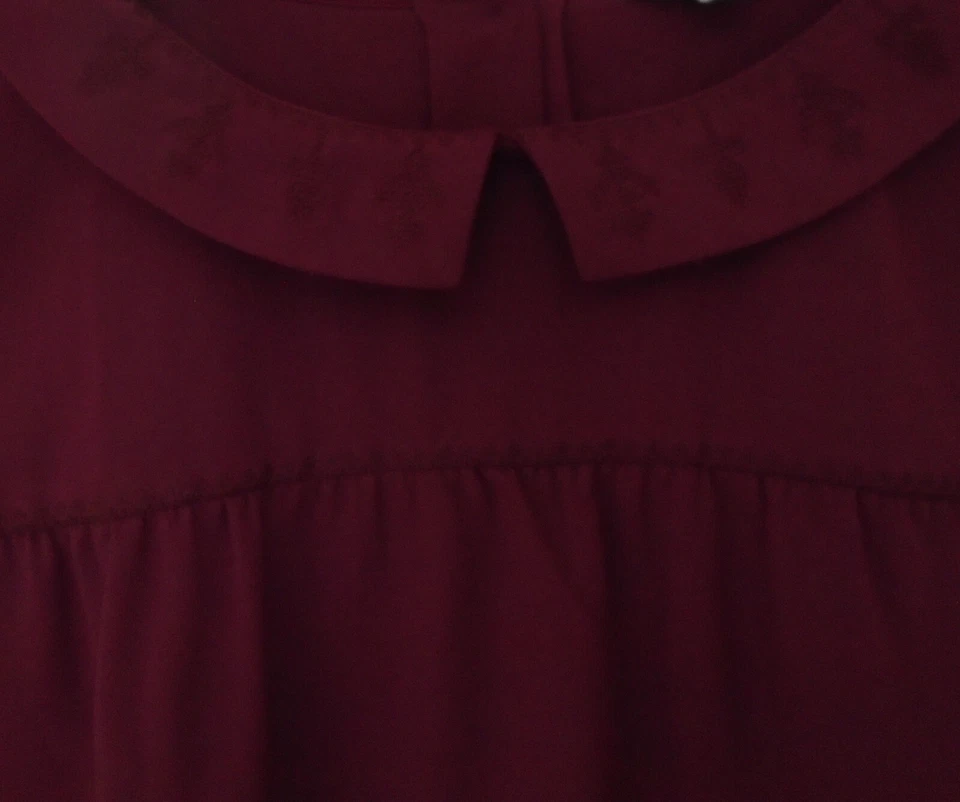 Blusa bordada Hobbs bordô vermelha gola Peter Pan tamanho 12 muito bom estado N.W.3 - Imagem 3 de 4