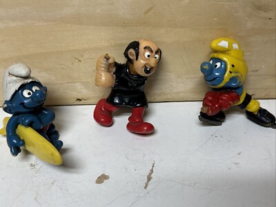 VTG The Smurfs 3 Figure Lot Surfer Hockey & Gargamel Smurf Catcher Damage Repair